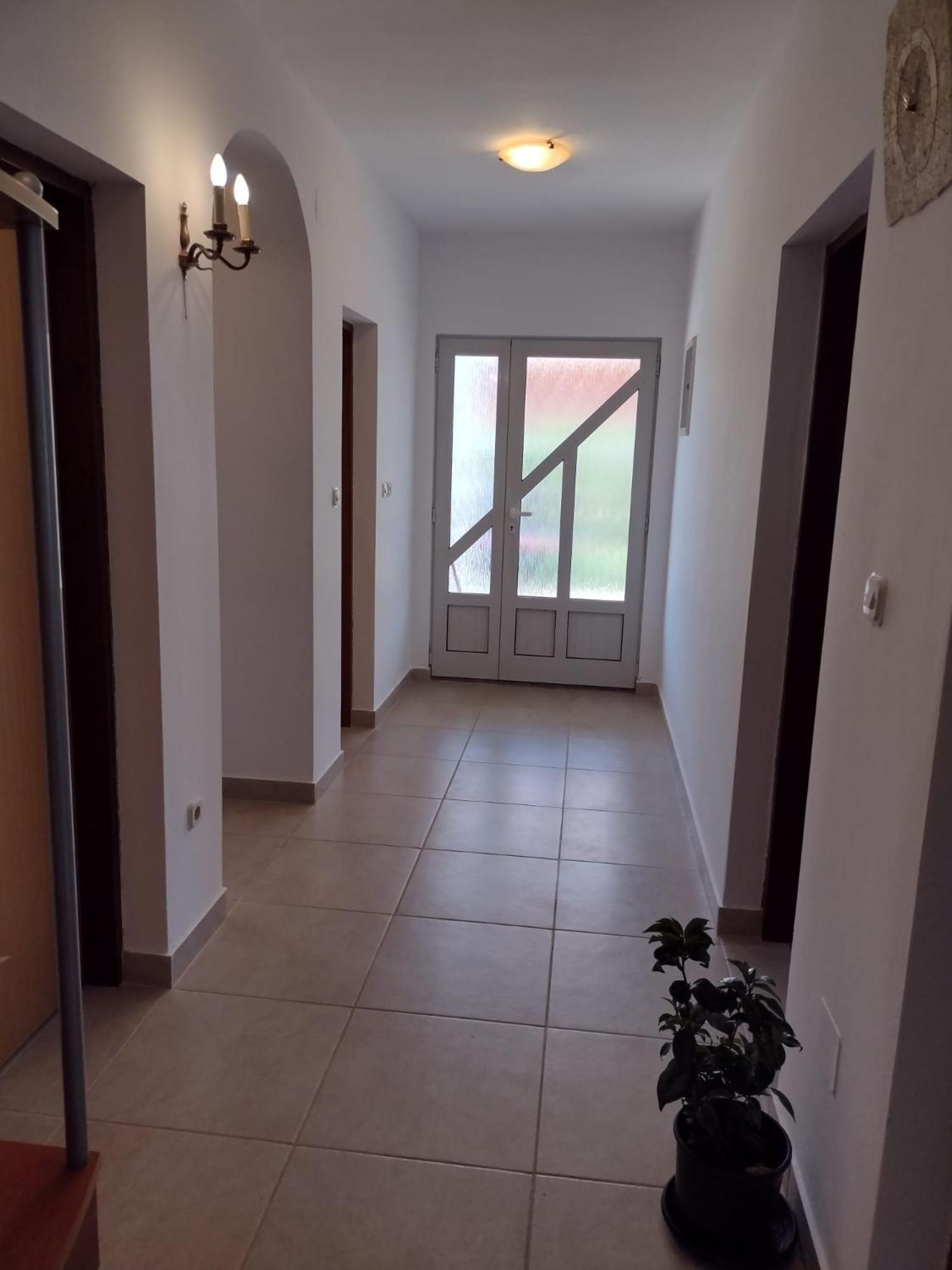 Spacious Apartment With Parking&Garden Marcana Ruang foto