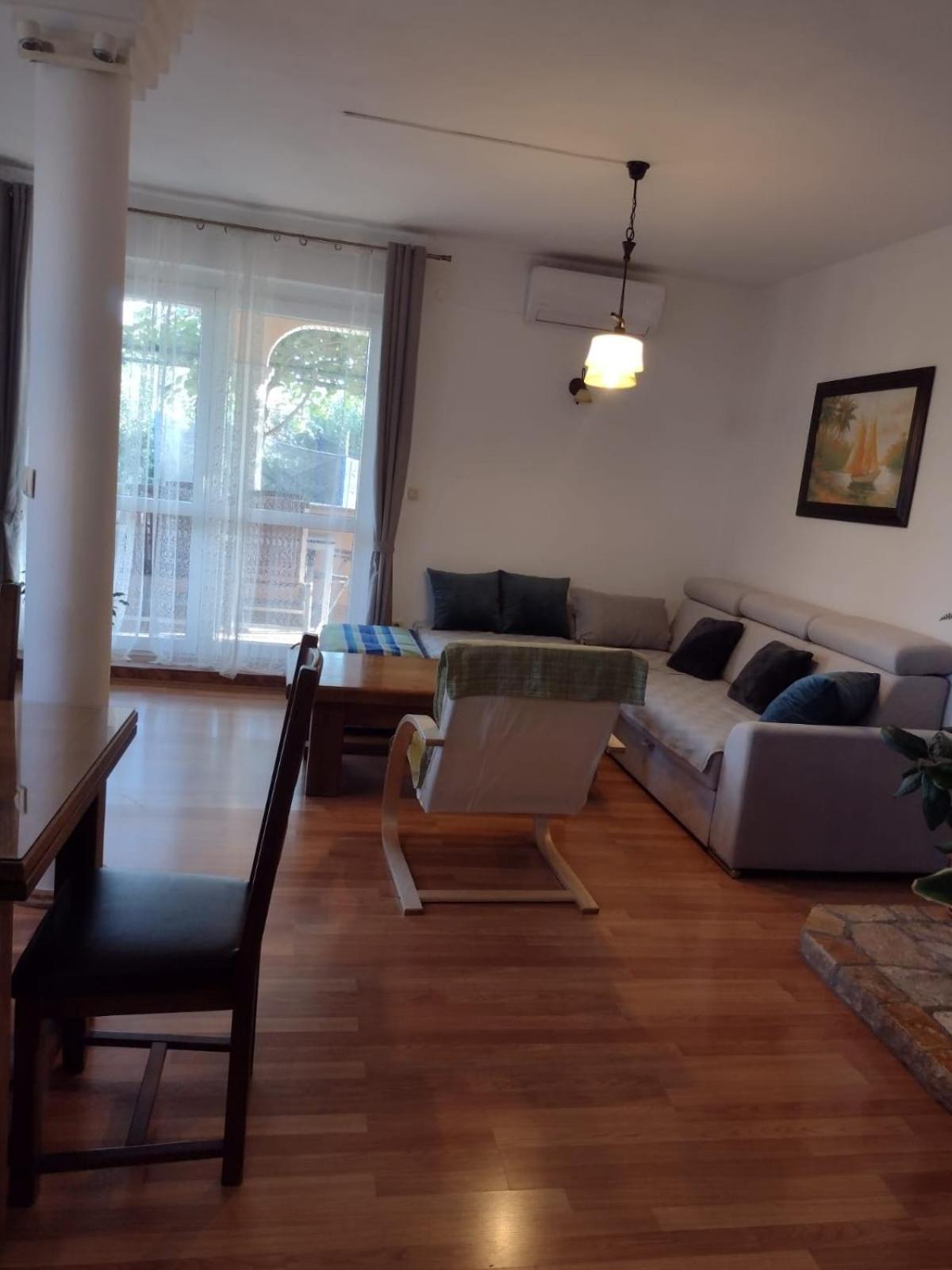 Spacious Apartment With Parking&Garden Marcana Ruang foto