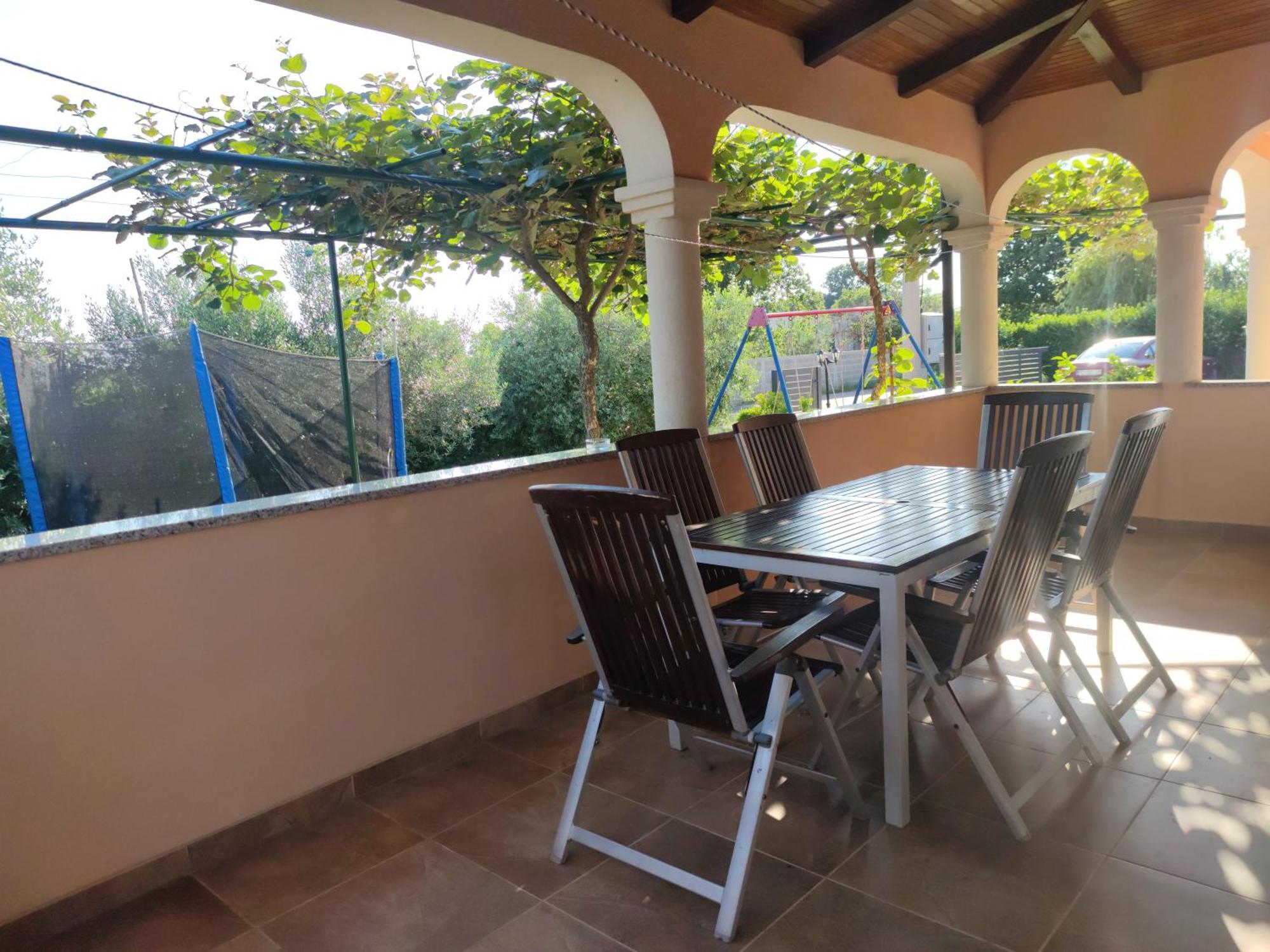 Spacious Apartment With Parking&Garden Marcana Ruang foto